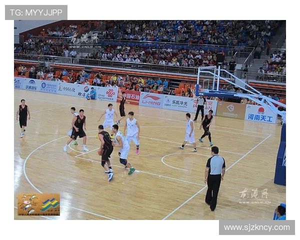 2014年上海男篮与浙江队激战回顾经典对决再现篮球魅力与激情