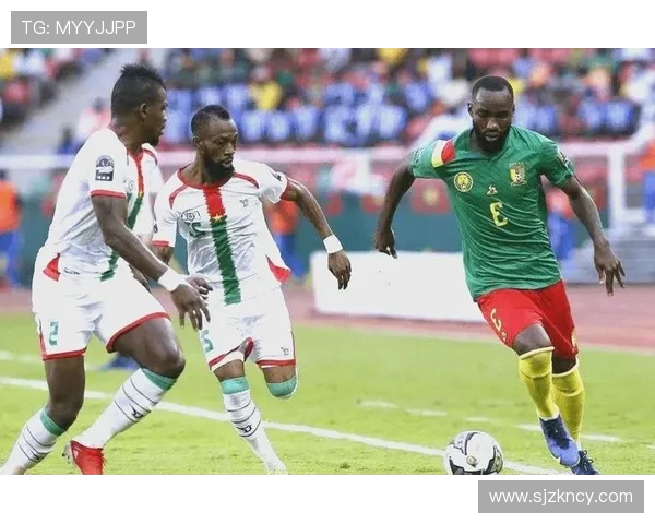 努涅斯在赛场上的崛起与挑战：探索这位新星的足球之路与未来潜力